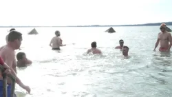 Szilveszteri csobbanással búcsúztatták az óévet Keszthelyen