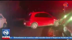 Choque entre auto y camioneta en carretera federal a la altura de Vista Hermosa