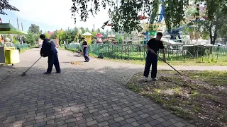 Third Shift of Teen Work Crews Prepares Ivanovo for the Celebration