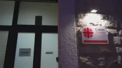 Crescono i senzatetto che si rifugiano nell’alcol, in campo la Caritas