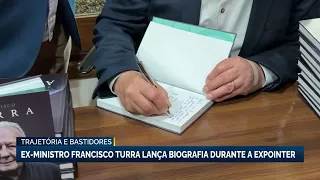 Former Agriculture Minister Francisco Turra launches biography at Expointer