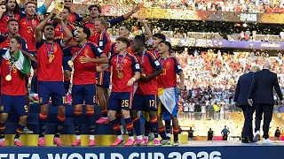 Trump ve Infantino Dünya Kupası kupasını İspanya'ya verdi
