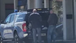 Valigia sospetta in via del Cavallaro falso allarme, dentro solo indumenti Valigia sospetta in via del Cavallaro falso allarme, dentro solo indumenti