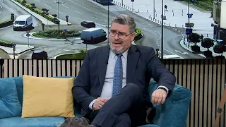 BEOGRADE DOBRO JUTRO - Nemanja Starović