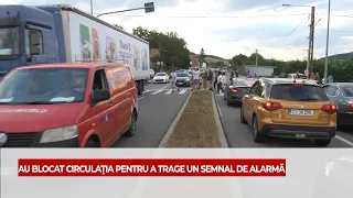 AU BLOCAT CIRCULAŢIA PENTRU A TRAGE UN SEMNAL DE ALARMĂ