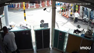 Speeding motorcyclist in Colombia flies into bus