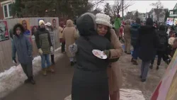 In south Minneapolis, Renee Good's memorial gives visitors a space to mourn