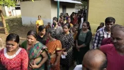 India al voto: elezioni in più fasi, quattro morti ai seggi per il caldo