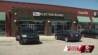 Election workers wait for official word on switching to old Missouri congressional map