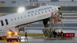 Accidente en el aeropuerto LaGuardia en Nueva York
