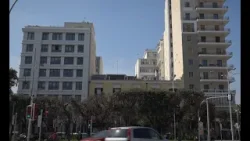 Lo strano caso della palazzina di corso Cavour, l'architetto: "Una bruttura. Inutile conservarlo"