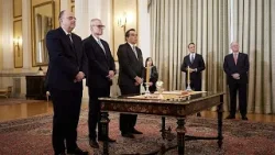 Ορκίστηκαν οι τρεις νέοι υπουργοί - Δέσμευση Σχοινά για ισχυρή ελληνική φωνή στις Βρυξέλλες