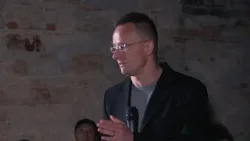 Szijjártó Péter: a magyarok pénze maradjon Magyarországon!