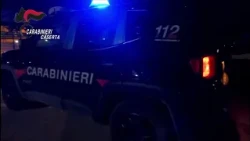 Al Centro Campania: è grave il 13enne accoltellato al petto da due uomini