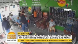 Hombres son asaltados mientras miraban un partido de fútbol en San Pedro Sula Hombres son asaltados mientras miraban un partido de fútbol en San Pedro Sula