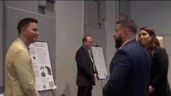 How small businesses can win government contracts