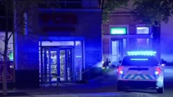 Chicago police investigate smash-and-grab burglary at CVS