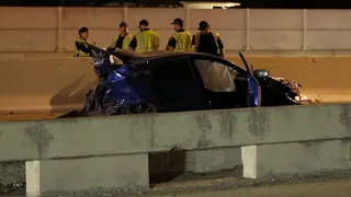 Teen killed while trying to help a motorist on I-35