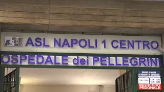 Napoli, notte di sangue: 21enne accoltellato alla schiena