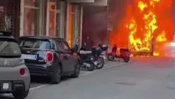 Attimi di paura ad Arezzo per un incendio che ha distrutto un’ambulanza della Croce Bianca