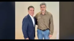Horacio Cartes and Mario Abdo Benítez hold a political meeting