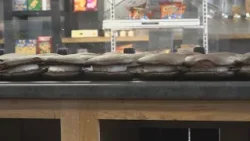 В Бангоре День числа Пи отмечают сладкими и солеными пирогами, делая математические торжества еще...