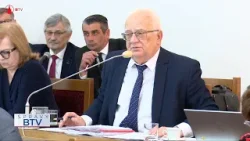 Poslanci schválili aj 2 milónový úver Poslanci schválili aj 2 milónový úver