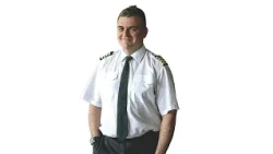 Portré: Szüle Zsolt influencer, Boeing 747-es pilóta