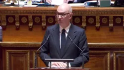 PPE : « Nous ne pouvions pas attendre davantage », insiste Roland Lescure