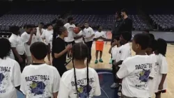 Students play basketball with Memphis Grizzlies at Basketball and Bling