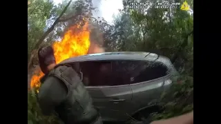 North Texas officer speaks on rescuing man from burning car