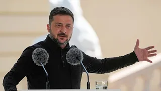 «Oι γονείς του Ζελένσκι υπό έρευνα για διαφθορά»: Διασπορά ψευδών ειδήσεων με παράνομο λογότυπο...