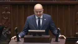 Matecki: Radosław Sikorski przyznał, że rząd Tuska wyrazi zgodę na zmianę traktatów UE