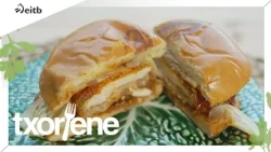 TXORIENE: Oilasko hanburgesa pikanteak