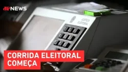 Десять губернаторов и десять мэров покидают свои посты, чтобы баллотироваться на выборах.