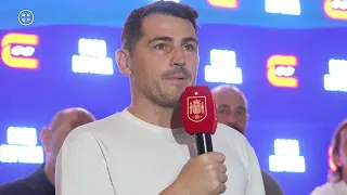 Iker Casillas cheers on Spain ahead of their match against France in the 2026 World Cup