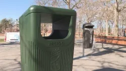 Madrid instalará 'megapapeleras' XXL en sus parques: más capacidad y boca ampliada Madrid instalará 'megapapeleras' XXL en sus parques: más capacidad y boca ampliada