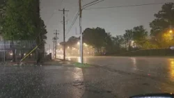 Водитель скрылся с места происшествия после того, как сбил 13-летнего подростка. Водитель скрылся с места происшествия после того, как сбил 13-летнего подростка.