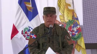 Abinader and his Honduran counterpart tour the border wall