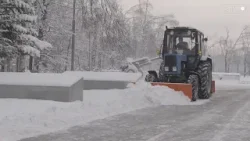 Коммунальщики вывезли более 6 тысяч кубометров снега