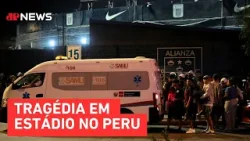В результате несчастного случая на стадионе в Перу один человек погиб и десятки получили ранения.