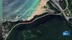 В связи с укреплением склона, полоса движения на шоссе Камехамеха будет закрыта в районе залива В... В связи с укреплением склона, полоса движения на шоссе Камехамеха будет закрыта в районе залива В...