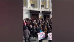 ორი უნივესრიტეტის გაერთიანება და  პროტესტი - რას  ითხოვენ სტუდენტები და პროფესორ-მასწავლებლები