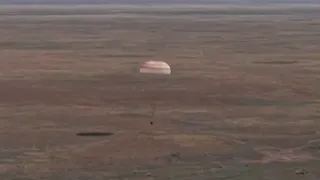 «Союз МС-28» с космонавтами успешно приземлился в Казахстане
