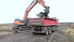 Wycinają drzewa pod drogę. Przebudowa ulicy Wojska Polskiego w Jaworznie Wycinają drzewa pod drogę. Przebudowa ulicy Wojska Polskiego w Jaworznie