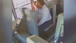 Resumen de noticias: Mujer golpea a niño discapacitado en autobús escolar