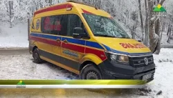 Góry Sowie. Volkswagen wypada z drogi