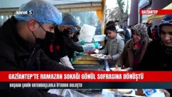 Gaziantep'te Ramazan Sokağı Gönül Sofrasına Dönüştü Gaziantep'te Ramazan Sokağı Gönül Sofrasına Dönüştü
