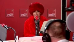 The Balestra, Cleopatra in the next Asterix - Rébecca Balestra at 12:10 on Franche