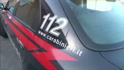 fugge dal posto di blocco